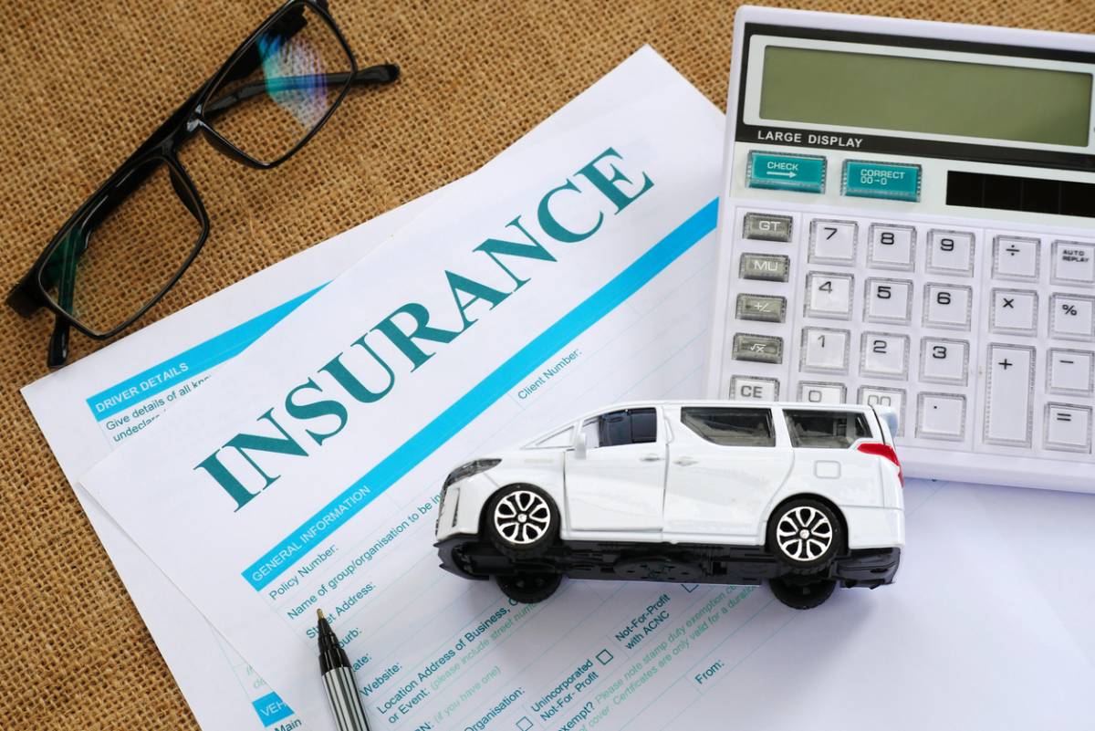 featured image for what factors influence auto insurance